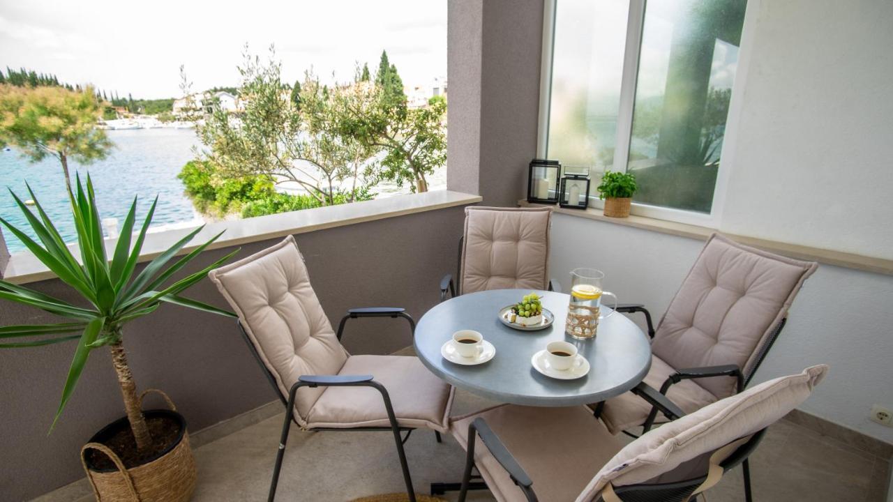 Apartment Antun - Adriatic Coast Retreat Blace Extérieur photo